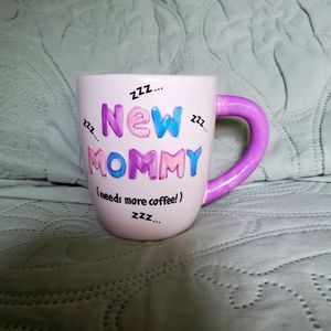 New Mommy Mug ceramic coffee mug.In great condition. Pink